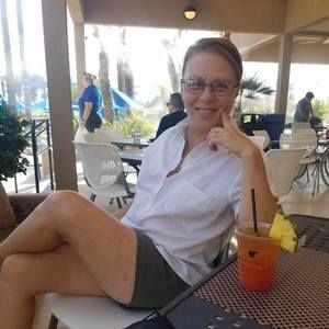 Meet your Posher, Cyndi